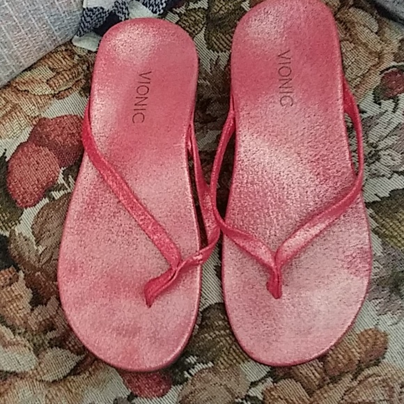 Vionic | Shoes | Vionic Shiny Pink Flip Flops | Poshmark